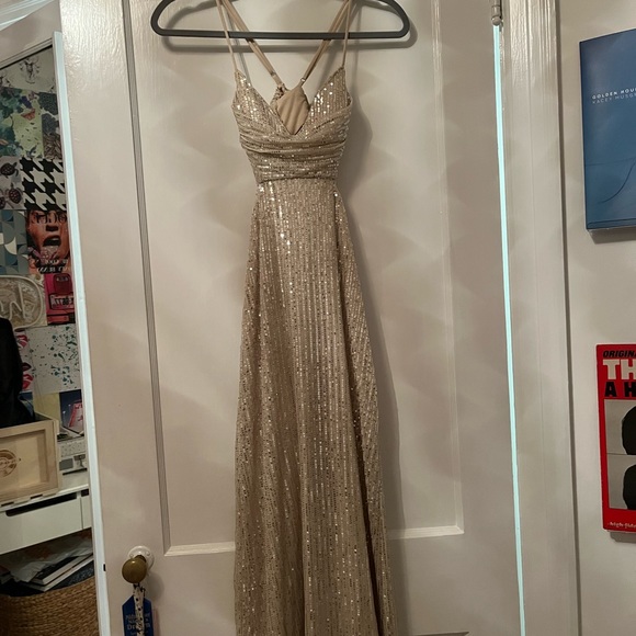 Hello molly maxi dress! - Picture 2 of 6